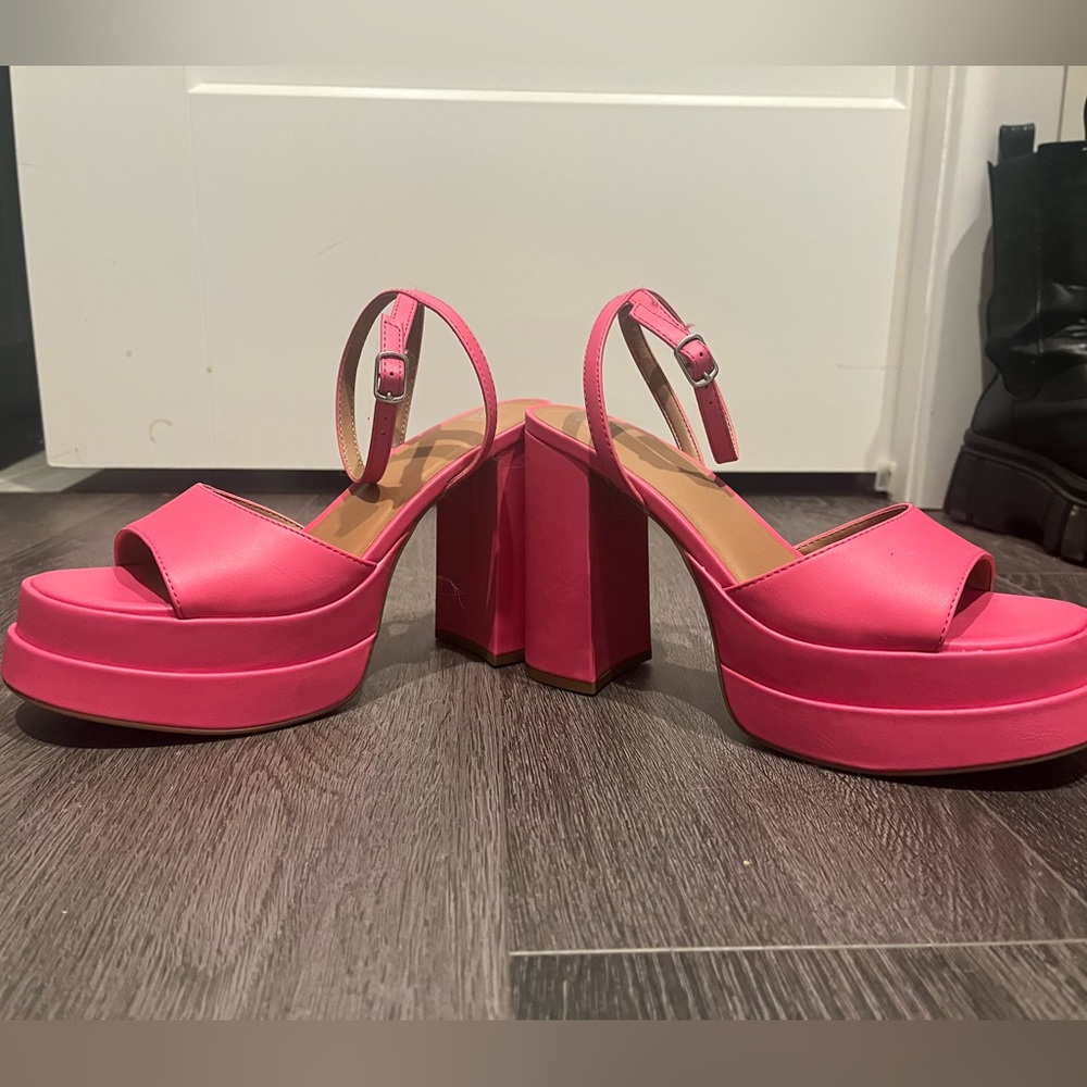 Pink Pumps